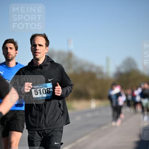 06.04.2025 - 44. Internationalen Wilhelmsburger Insellauf Dr. Thomas Lammeyer http://msf.ph/oto/7552608 06.04.2025 09:26:34 Laufen 5108 meine-sportfotos.de
