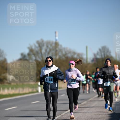 06.04.2025 - 44. Internationalen Wilhelmsburger Insellauf Dr. Thomas Lammeyer http://msf.ph/oto/7552631 06.04.2025 09:26:40 Laufen 5178, 4226, 3832 meine-sportfotos.de