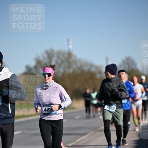 06.04.2025 - 44. Internationalen Wilhelmsburger Insellauf Dr. Thomas Lammeyer http://msf.ph/oto/7552655 06.04.2025 09:26:42 Laufen 422, 3832 meine-sportfotos.de