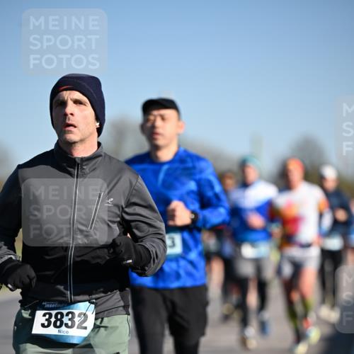 06.04.2025 - 44. Internationalen Wilhelmsburger Insellauf Dr. Thomas Lammeyer http://msf.ph/oto/7552695 06.04.2025 09:26:45 Laufen 3832 meine-sportfotos.de