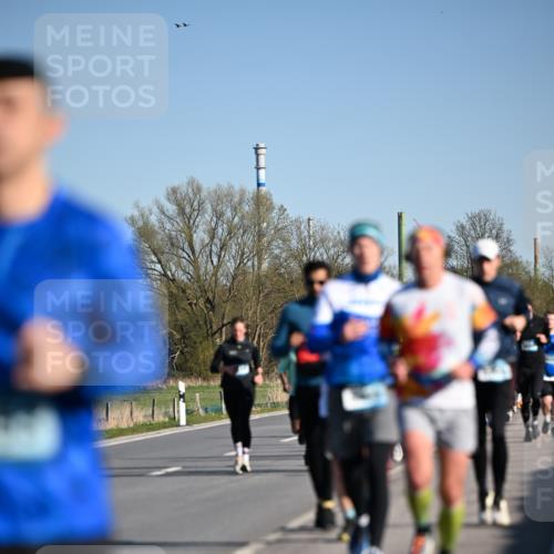 06.04.2025 - 44. Internationalen Wilhelmsburger Insellauf Dr. Thomas Lammeyer http://msf.ph/oto/7552709 06.04.2025 09:26:46 Laufen  meine-sportfotos.de