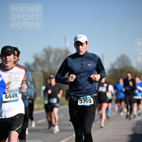 06.04.2025 - 44. Internationalen Wilhelmsburger Insellauf Dr. Thomas Lammeyer http://msf.ph/oto/7552748 06.04.2025 09:26:50 Laufen 4449, 3769 meine-sportfotos.de