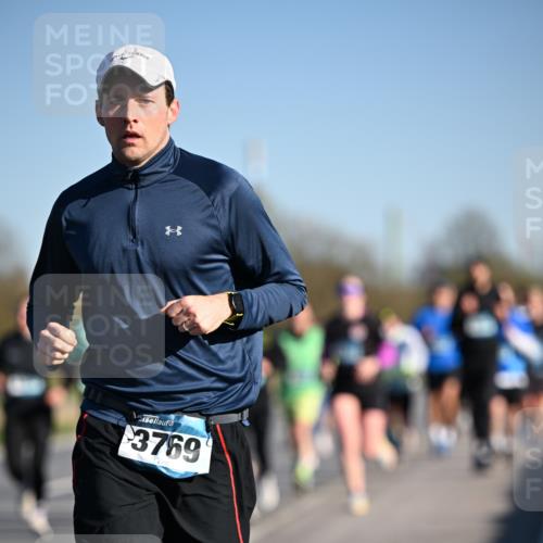 06.04.2025 - 44. Internationalen Wilhelmsburger Insellauf Dr. Thomas Lammeyer http://msf.ph/oto/7552764 06.04.2025 09:26:51 Laufen 3769 meine-sportfotos.de