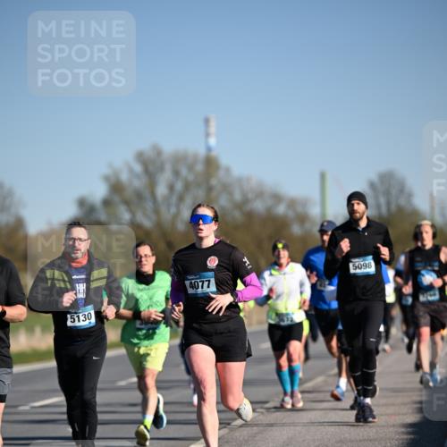 06.04.2025 - 44. Internationalen Wilhelmsburger Insellauf Dr. Thomas Lammeyer http://msf.ph/oto/7552788 06.04.2025 09:26:53 Laufen 4077, 5098, 5130 meine-sportfotos.de