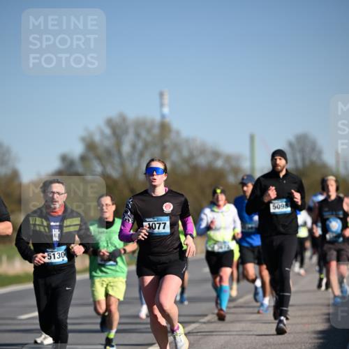 06.04.2025 - 44. Internationalen Wilhelmsburger Insellauf Dr. Thomas Lammeyer http://msf.ph/oto/7552790 06.04.2025 09:26:53 Laufen 5130, 4077, 5098 meine-sportfotos.de