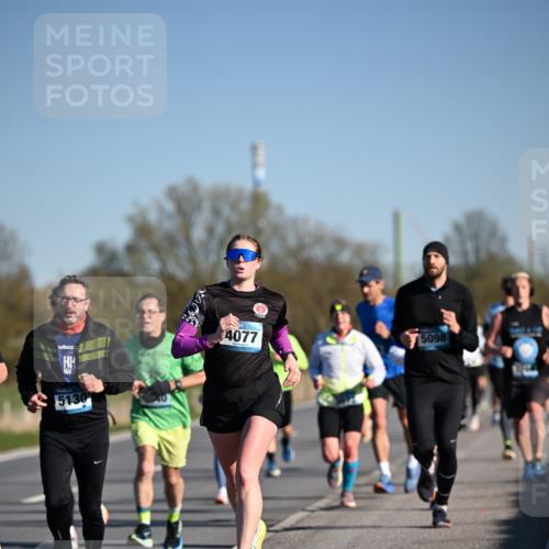 06.04.2025 - 44. Internationalen Wilhelmsburger Insellauf Dr. Thomas Lammeyer http://msf.ph/oto/7552792 06.04.2025 09:26:54 Laufen 5130, 4077, 5098 meine-sportfotos.de