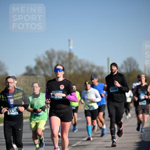 06.04.2025 - 44. Internationalen Wilhelmsburger Insellauf Dr. Thomas Lammeyer http://msf.ph/oto/7552796 06.04.2025 09:26:54 Laufen 5130, 40, 5098 meine-sportfotos.de