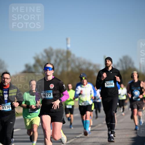 06.04.2025 - 44. Internationalen Wilhelmsburger Insellauf Dr. Thomas Lammeyer http://msf.ph/oto/7552800 06.04.2025 09:26:54 Laufen 5130, 4077, 5098 meine-sportfotos.de