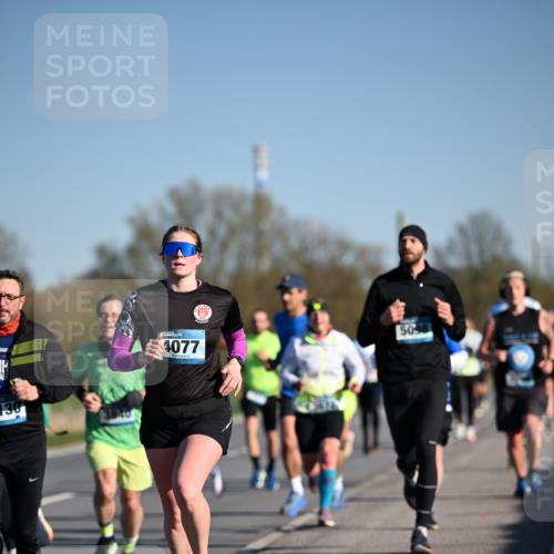 06.04.2025 - 44. Internationalen Wilhelmsburger Insellauf Dr. Thomas Lammeyer http://msf.ph/oto/7552802 06.04.2025 09:26:54 Laufen 130, 3840, 4077, 5098 meine-sportfotos.de