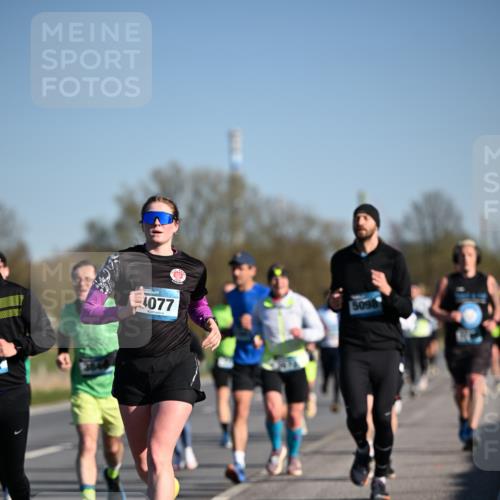 06.04.2025 - 44. Internationalen Wilhelmsburger Insellauf Dr. Thomas Lammeyer http://msf.ph/oto/7552804 06.04.2025 09:26:54 Laufen 4077, 5098 meine-sportfotos.de
