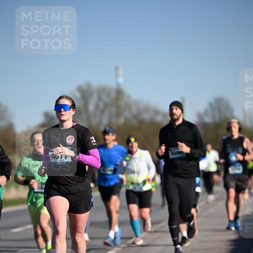 06.04.2025 - 44. Internationalen Wilhelmsburger Insellauf Dr. Thomas Lammeyer http://msf.ph/oto/7552806 06.04.2025 09:26:55 Laufen  meine-sportfotos.de