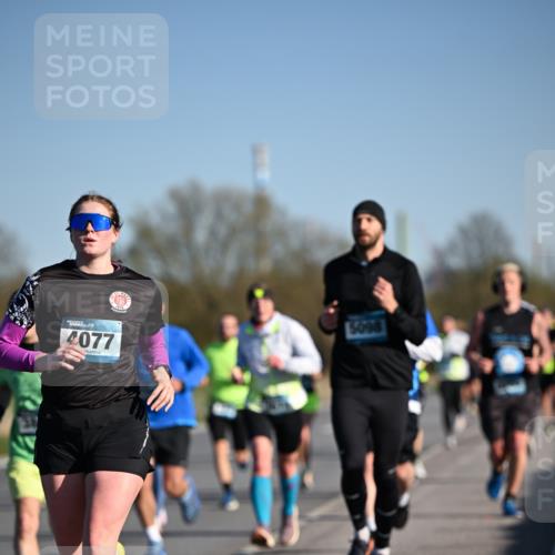 06.04.2025 - 44. Internationalen Wilhelmsburger Insellauf Dr. Thomas Lammeyer http://msf.ph/oto/7552814 06.04.2025 09:26:55 Laufen 4077, 5098 meine-sportfotos.de