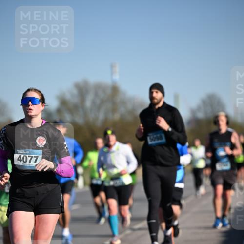 06.04.2025 - 44. Internationalen Wilhelmsburger Insellauf Dr. Thomas Lammeyer http://msf.ph/oto/7552816 06.04.2025 09:26:55 Laufen 4077, 5098 meine-sportfotos.de