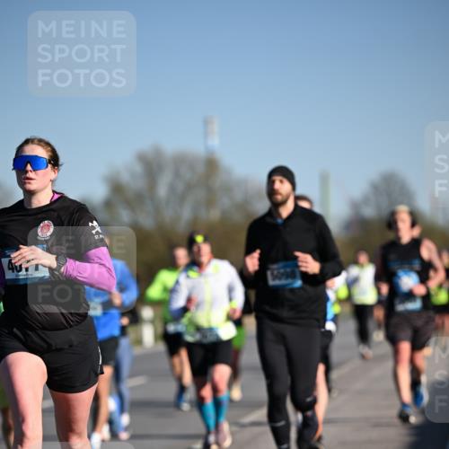 06.04.2025 - 44. Internationalen Wilhelmsburger Insellauf Dr. Thomas Lammeyer http://msf.ph/oto/7552818 06.04.2025 09:26:55 Laufen  meine-sportfotos.de