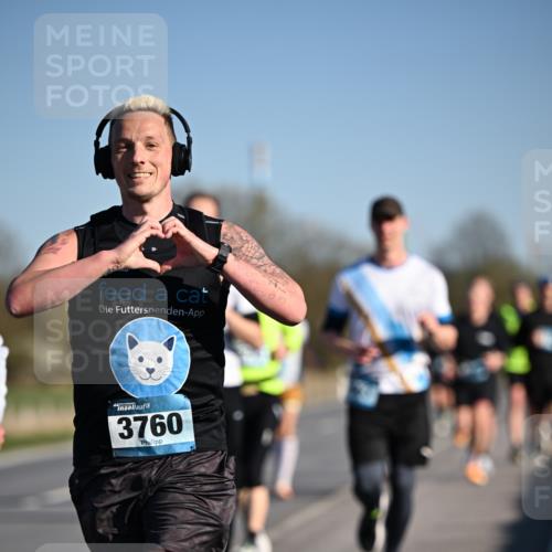 06.04.2025 - 44. Internationalen Wilhelmsburger Insellauf Dr. Thomas Lammeyer http://msf.ph/oto/7552873 06.04.2025 09:27:00 Laufen 3760 meine-sportfotos.de