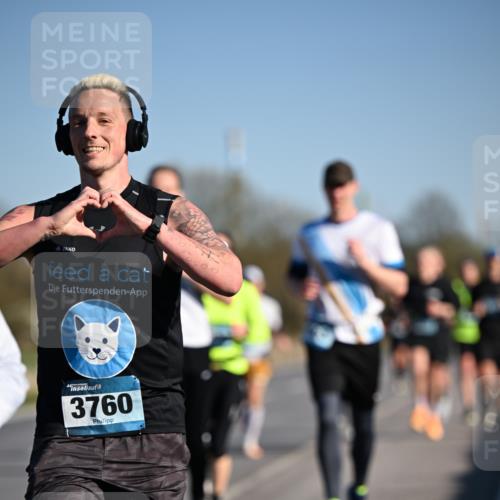 06.04.2025 - 44. Internationalen Wilhelmsburger Insellauf Dr. Thomas Lammeyer http://msf.ph/oto/7552875 06.04.2025 09:27:00 Laufen 3760 meine-sportfotos.de