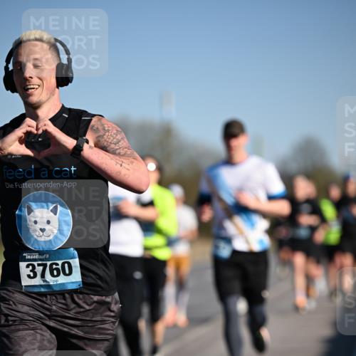06.04.2025 - 44. Internationalen Wilhelmsburger Insellauf Dr. Thomas Lammeyer http://msf.ph/oto/7552878 06.04.2025 09:27:00 Laufen 3760 meine-sportfotos.de