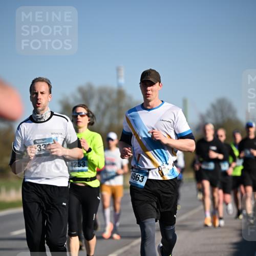 06.04.2025 - 44. Internationalen Wilhelmsburger Insellauf Dr. Thomas Lammeyer http://msf.ph/oto/7552879 06.04.2025 09:27:01 Laufen 33, 4253, 4563 meine-sportfotos.de