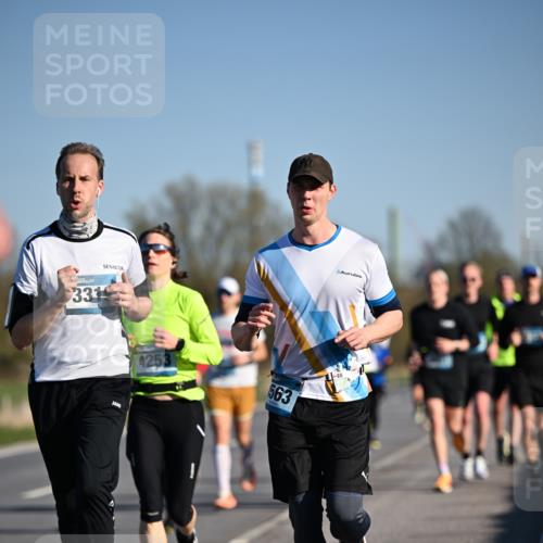 06.04.2025 - 44. Internationalen Wilhelmsburger Insellauf Dr. Thomas Lammeyer http://msf.ph/oto/7552881 06.04.2025 09:27:01 Laufen 331, 4253, 563 meine-sportfotos.de
