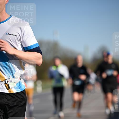 06.04.2025 - 44. Internationalen Wilhelmsburger Insellauf Dr. Thomas Lammeyer http://msf.ph/oto/7552911 06.04.2025 09:27:03 Laufen  meine-sportfotos.de