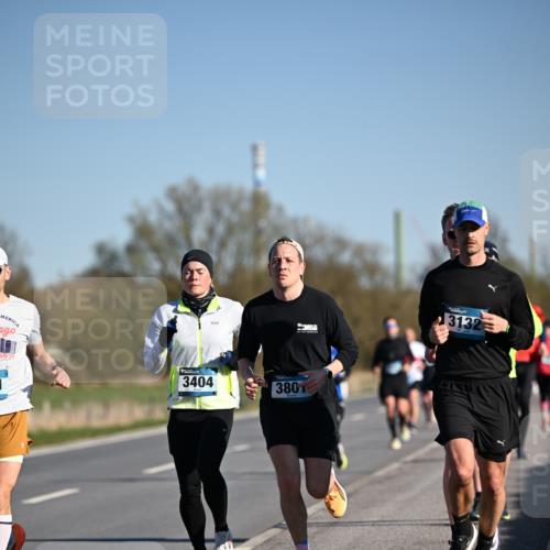 06.04.2025 - 44. Internationalen Wilhelmsburger Insellauf Dr. Thomas Lammeyer http://msf.ph/oto/7552922 06.04.2025 09:27:04 Laufen 3404, 380, 3132 meine-sportfotos.de