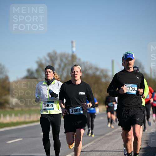 06.04.2025 - 44. Internationalen Wilhelmsburger Insellauf Dr. Thomas Lammeyer http://msf.ph/oto/7552928 06.04.2025 09:27:05 Laufen 3404, 3801, 3132 meine-sportfotos.de