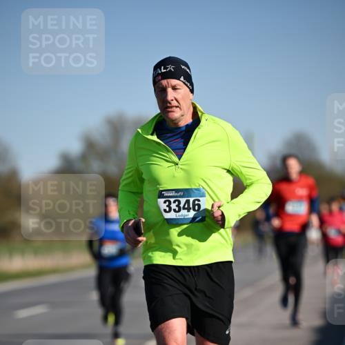 06.04.2025 - 44. Internationalen Wilhelmsburger Insellauf Dr. Thomas Lammeyer http://msf.ph/oto/7552975 06.04.2025 09:27:09 Laufen 3346 meine-sportfotos.de