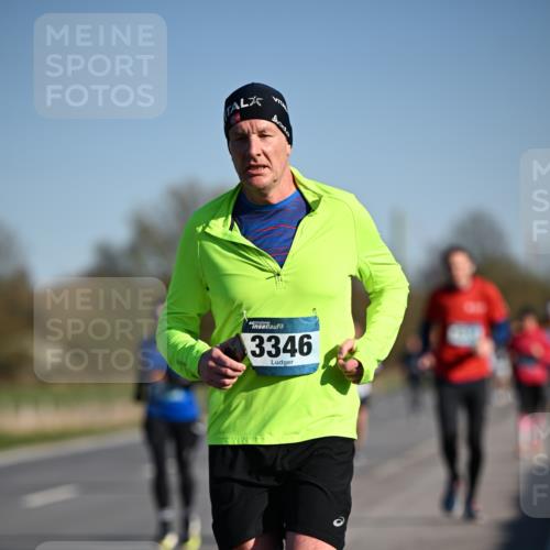 06.04.2025 - 44. Internationalen Wilhelmsburger Insellauf Dr. Thomas Lammeyer http://msf.ph/oto/7552977 06.04.2025 09:27:09 Laufen 3346 meine-sportfotos.de