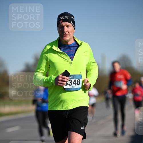 06.04.2025 - 44. Internationalen Wilhelmsburger Insellauf Dr. Thomas Lammeyer http://msf.ph/oto/7552979 06.04.2025 09:27:09 Laufen 346 meine-sportfotos.de