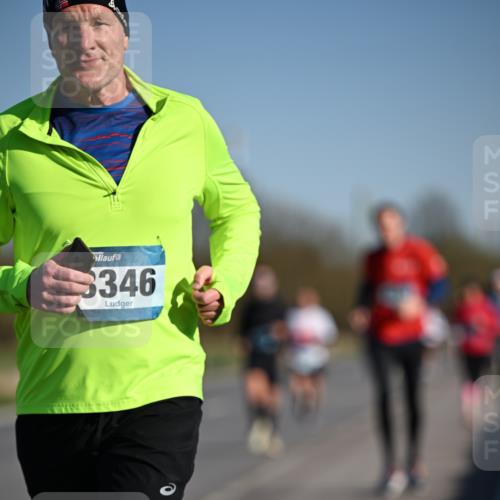 06.04.2025 - 44. Internationalen Wilhelmsburger Insellauf Dr. Thomas Lammeyer http://msf.ph/oto/7552988 06.04.2025 09:27:10 Laufen 346 meine-sportfotos.de