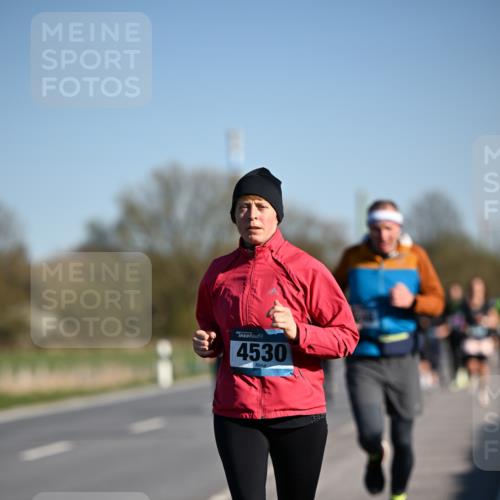 06.04.2025 - 44. Internationalen Wilhelmsburger Insellauf Dr. Thomas Lammeyer http://msf.ph/oto/7553075 06.04.2025 09:27:18 Laufen 4530 meine-sportfotos.de
