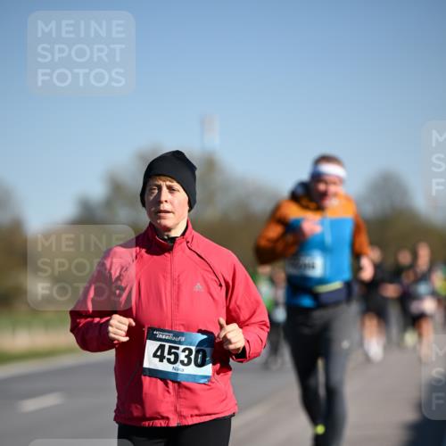 06.04.2025 - 44. Internationalen Wilhelmsburger Insellauf Dr. Thomas Lammeyer http://msf.ph/oto/7553084 06.04.2025 09:27:18 Laufen 4530 meine-sportfotos.de
