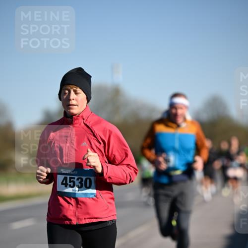 06.04.2025 - 44. Internationalen Wilhelmsburger Insellauf Dr. Thomas Lammeyer http://msf.ph/oto/7553086 06.04.2025 09:27:18 Laufen 4530 meine-sportfotos.de