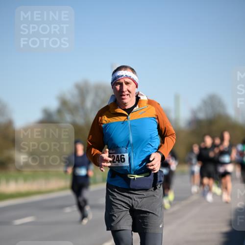 06.04.2025 - 44. Internationalen Wilhelmsburger Insellauf Dr. Thomas Lammeyer http://msf.ph/oto/7553096 06.04.2025 09:27:20 Laufen 246 meine-sportfotos.de