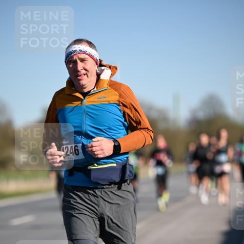 06.04.2025 - 44. Internationalen Wilhelmsburger Insellauf Dr. Thomas Lammeyer http://msf.ph/oto/7553106 06.04.2025 09:27:20 Laufen 246 meine-sportfotos.de