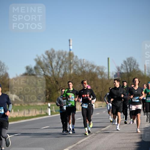 06.04.2025 - 44. Internationalen Wilhelmsburger Insellauf Dr. Thomas Lammeyer http://msf.ph/oto/7553124 06.04.2025 09:27:22 Laufen 02, 10, 5198, 17, 3142, 3324, 3687 meine-sportfotos.de