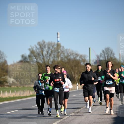 06.04.2025 - 44. Internationalen Wilhelmsburger Insellauf Dr. Thomas Lammeyer http://msf.ph/oto/7553142 06.04.2025 09:27:24 Laufen 4465, 94, 3142, 427, 3324, 3687 meine-sportfotos.de