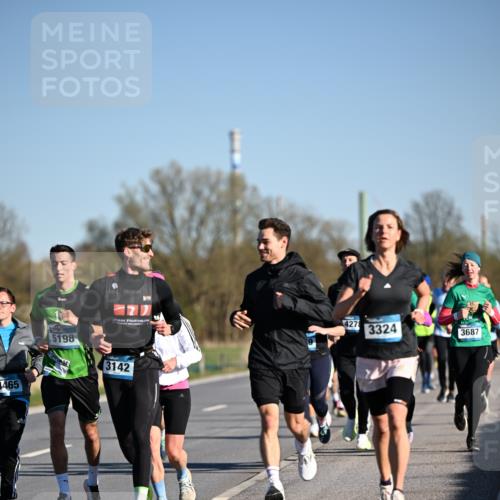06.04.2025 - 44. Internationalen Wilhelmsburger Insellauf Dr. Thomas Lammeyer http://msf.ph/oto/7553178 06.04.2025 09:27:26 Laufen 4465, 4278, 5198, 94, 3142, 3324, 3687 meine-sportfotos.de