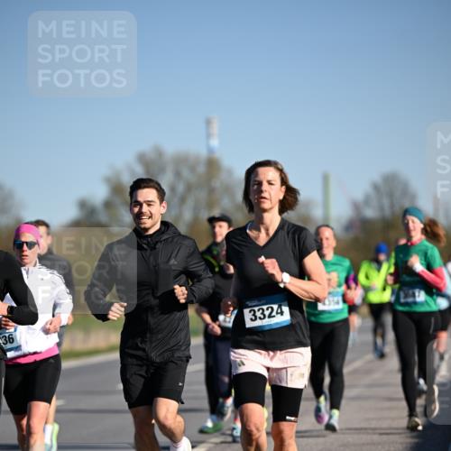 06.04.2025 - 44. Internationalen Wilhelmsburger Insellauf Dr. Thomas Lammeyer http://msf.ph/oto/7553198 06.04.2025 09:27:28 Laufen 36, 3324, 4354 meine-sportfotos.de