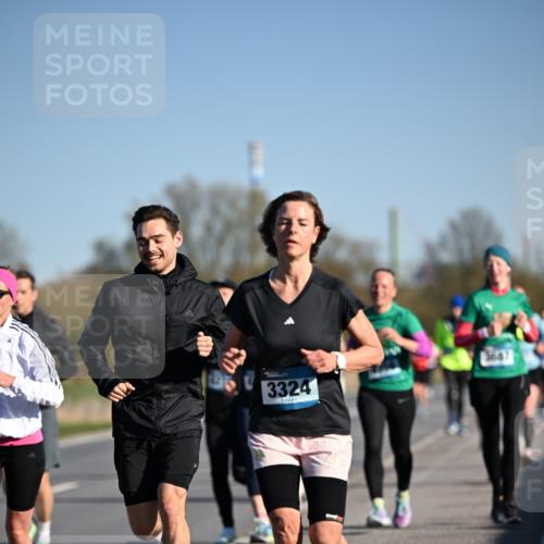 06.04.2025 - 44. Internationalen Wilhelmsburger Insellauf Dr. Thomas Lammeyer http://msf.ph/oto/7553202 06.04.2025 09:27:28 Laufen 3324 meine-sportfotos.de