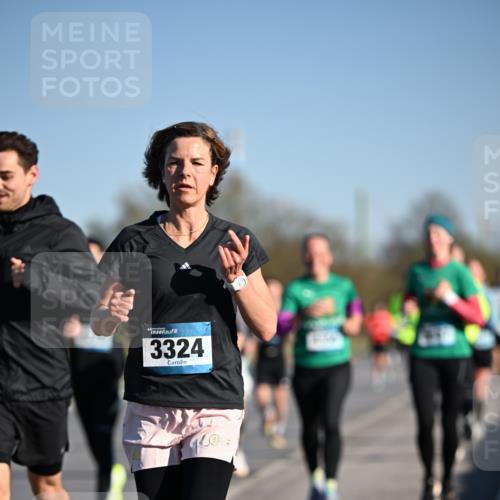 06.04.2025 - 44. Internationalen Wilhelmsburger Insellauf Dr. Thomas Lammeyer http://msf.ph/oto/7553214 06.04.2025 09:27:29 Laufen 3324 meine-sportfotos.de