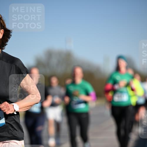 06.04.2025 - 44. Internationalen Wilhelmsburger Insellauf Dr. Thomas Lammeyer http://msf.ph/oto/7553229 06.04.2025 09:27:30 Laufen  meine-sportfotos.de