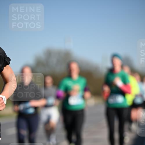 06.04.2025 - 44. Internationalen Wilhelmsburger Insellauf Dr. Thomas Lammeyer http://msf.ph/oto/7553233 06.04.2025 09:27:30 Laufen  meine-sportfotos.de