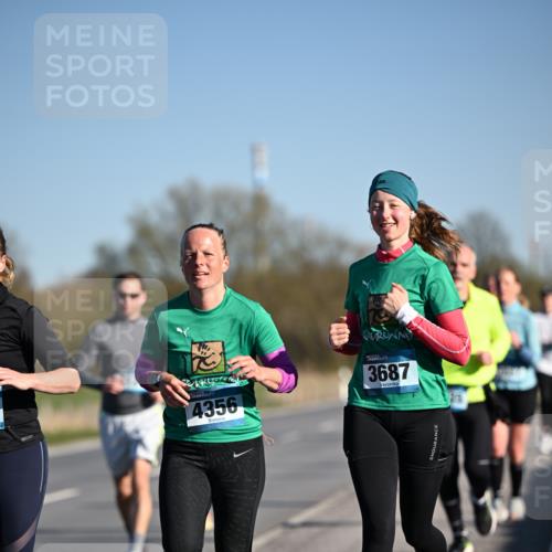 06.04.2025 - 44. Internationalen Wilhelmsburger Insellauf Dr. Thomas Lammeyer http://msf.ph/oto/7553238 06.04.2025 09:27:31 Laufen 4356, 3687 meine-sportfotos.de