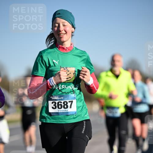 06.04.2025 - 44. Internationalen Wilhelmsburger Insellauf Dr. Thomas Lammeyer http://msf.ph/oto/7553263 06.04.2025 09:27:33 Laufen 3687 meine-sportfotos.de