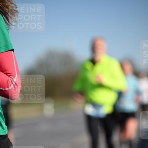 06.04.2025 - 44. Internationalen Wilhelmsburger Insellauf Dr. Thomas Lammeyer http://msf.ph/oto/7553269 06.04.2025 09:27:34 Laufen  meine-sportfotos.de