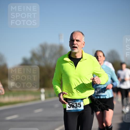 06.04.2025 - 44. Internationalen Wilhelmsburger Insellauf Dr. Thomas Lammeyer http://msf.ph/oto/7553271 06.04.2025 09:27:34 Laufen 3635, 31887 meine-sportfotos.de