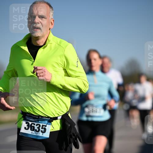 06.04.2025 - 44. Internationalen Wilhelmsburger Insellauf Dr. Thomas Lammeyer http://msf.ph/oto/7553286 06.04.2025 09:27:35 Laufen 3635 meine-sportfotos.de