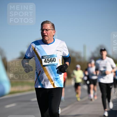 06.04.2025 - 44. Internationalen Wilhelmsburger Insellauf Dr. Thomas Lammeyer http://msf.ph/oto/7553296 06.04.2025 09:27:37 Laufen 4560 meine-sportfotos.de