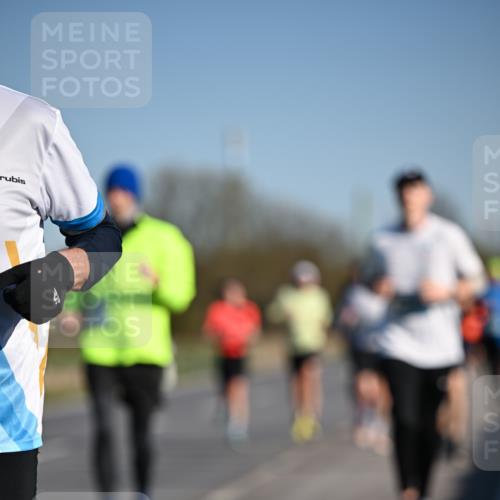 06.04.2025 - 44. Internationalen Wilhelmsburger Insellauf Dr. Thomas Lammeyer http://msf.ph/oto/7553318 06.04.2025 09:27:39 Laufen  meine-sportfotos.de